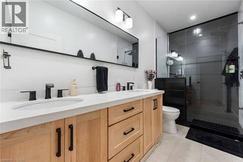 9 MACNEIL Court — photo 19 of 35