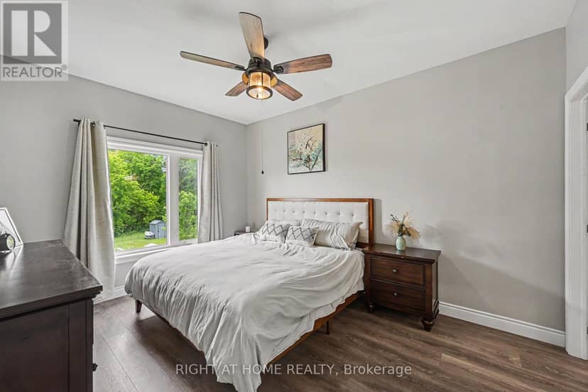 306 Forestview Crescent — photo 16 of 35