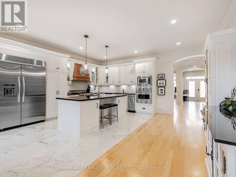 55 Viewmount Avenue — photo 21 of 40