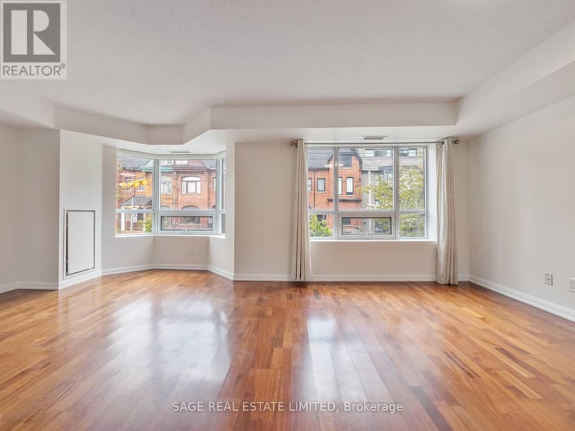 209 - 18 Beverley Street — photo 19 of 40