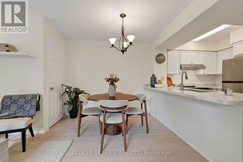 501 - 225 Merton Street — photo 8 of 28