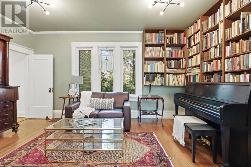 14 Lyall Avenue, Toronto, photo 8