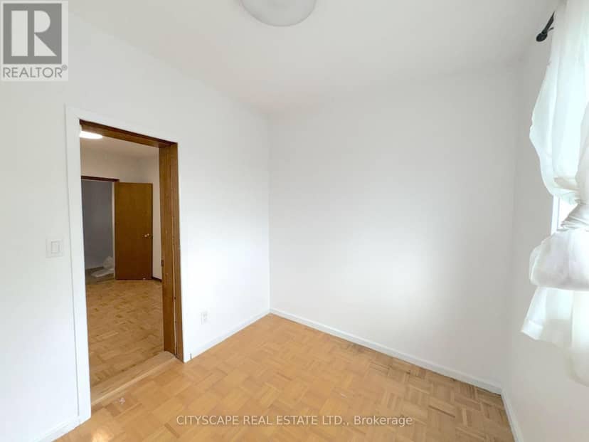 195 Islington Avenue — photo 26 of 39