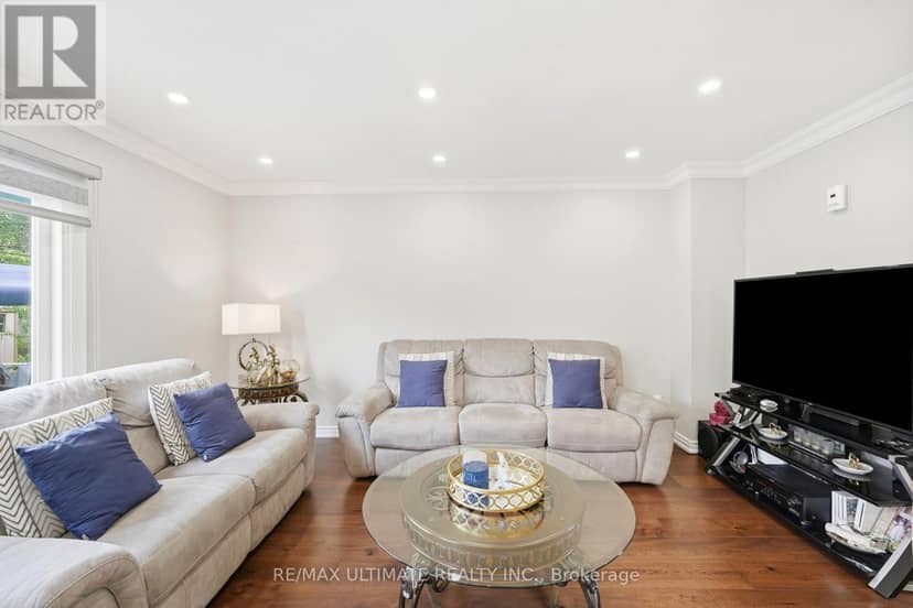 37 Cathy Jean Crescent — photo 12 of 32