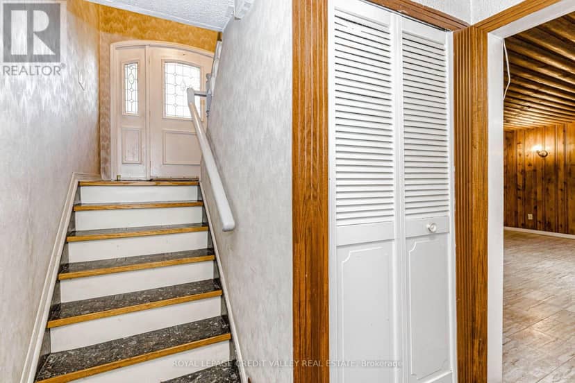 5945 King Street — photo 24 of 36
