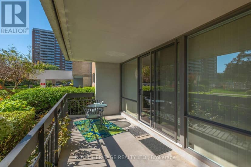 104 - 260 Scarlett Road, Toronto, photo 3