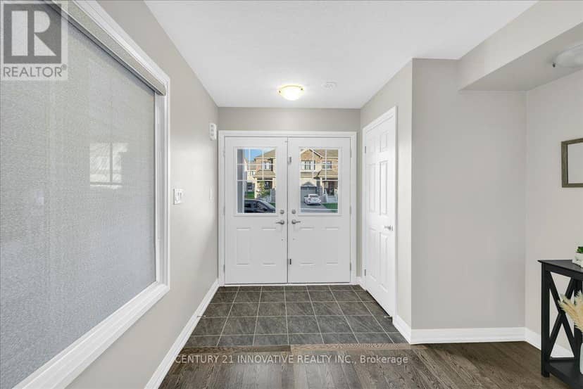 9 Granville Crescent — photo 3 of 34
