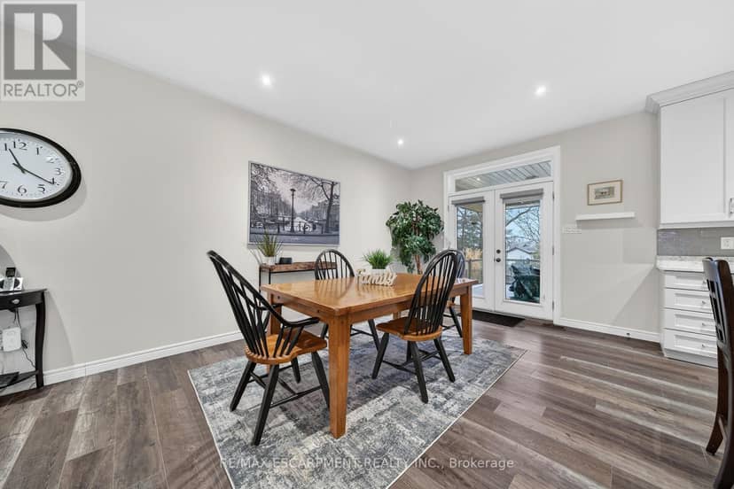 31 Sycamore Drive — photo 15 of 40