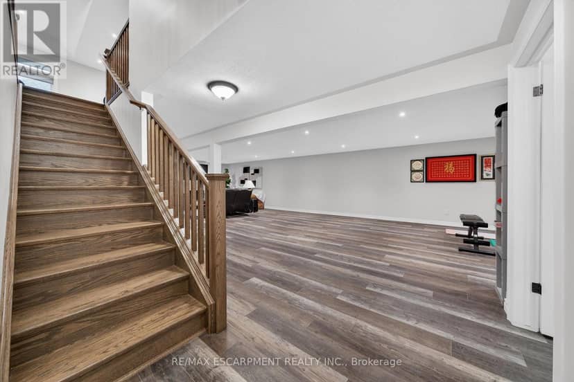 31 Sycamore Drive — photo 28 of 40