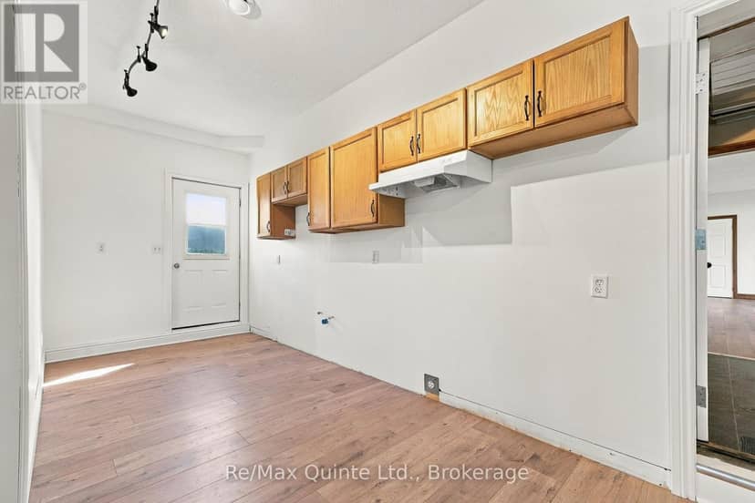 1128 Island Road — photo 21 of 38