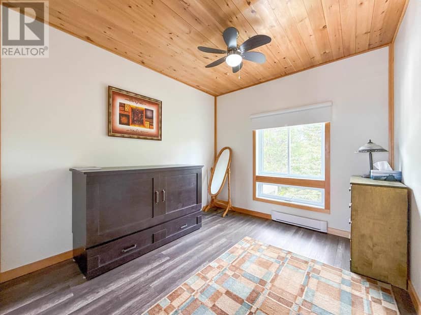 11348 Shore Road — photo 24 of 40