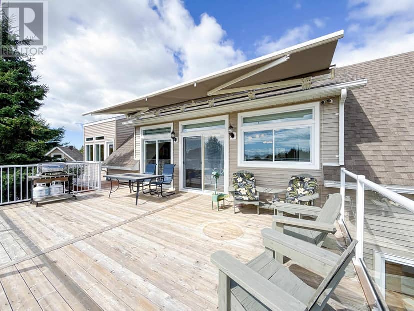 11348 Shore Road — photo 9 of 40