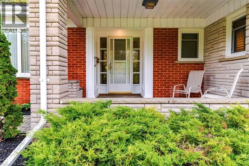 12 DAVERN Road — photo 4 of 40