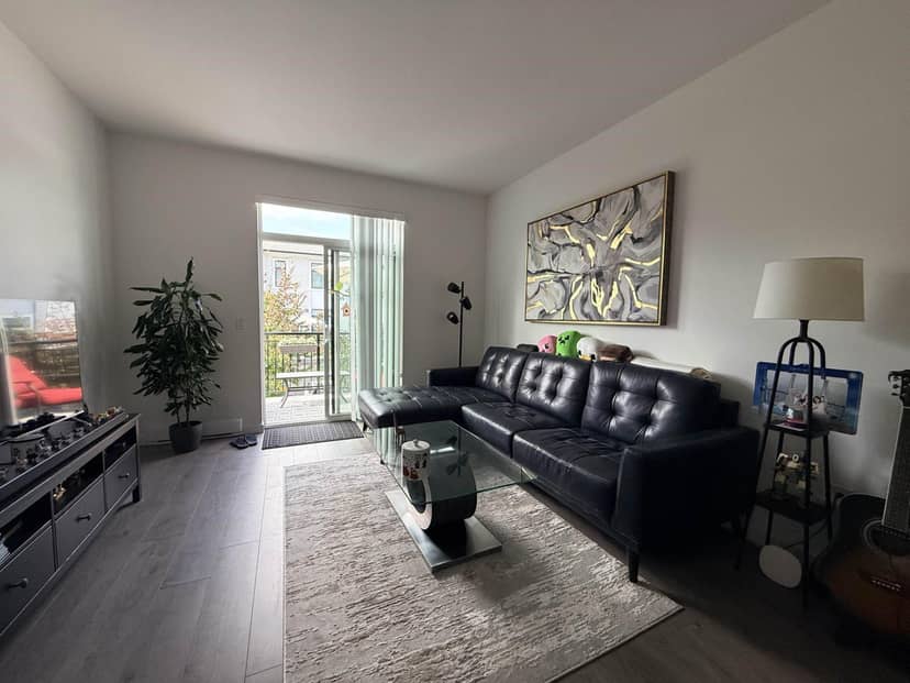 124 15235 SITKA AVENUE, Surrey, photo 2