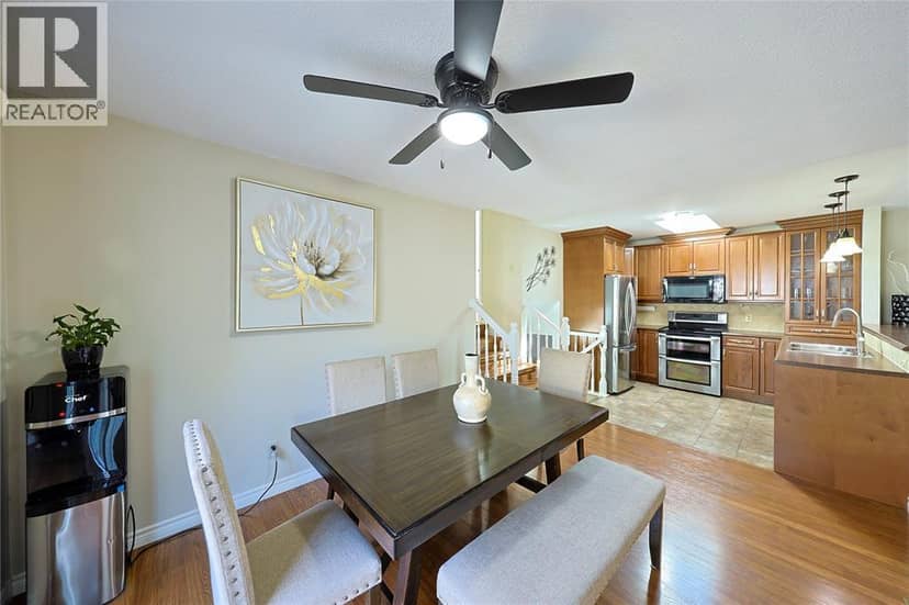 1234 Thistledown AVENUE — photo 10 of 30