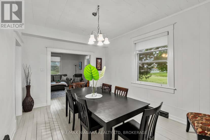 1068 Niagara Stone Road — photo 12 of 40