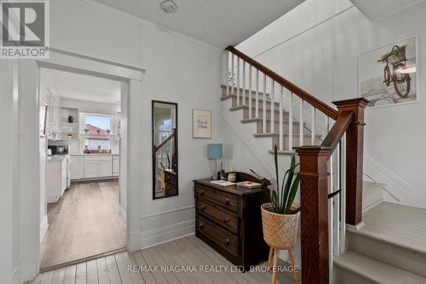 1068 Niagara Stone Road — photo 18 of 40