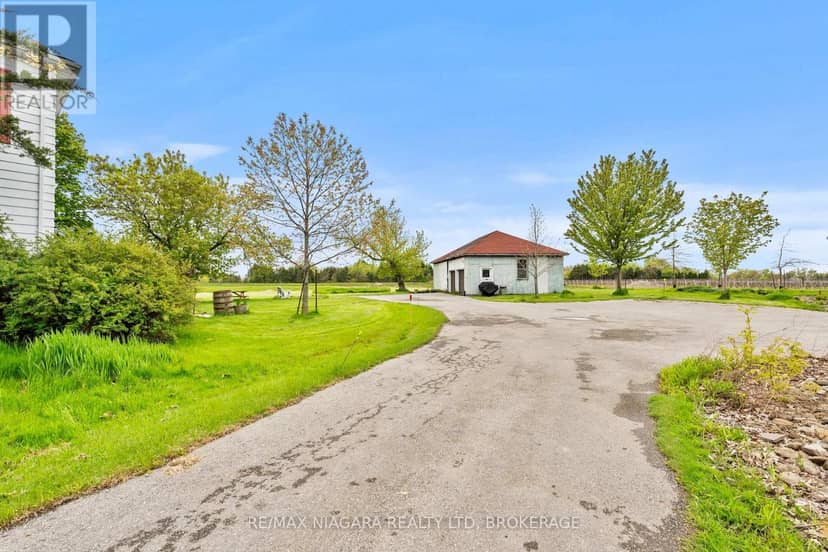 1068 Niagara Stone Road — photo 36 of 40