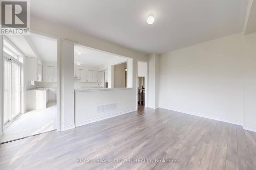 123 Cliff Thompson Crescent — photo 9 of 40