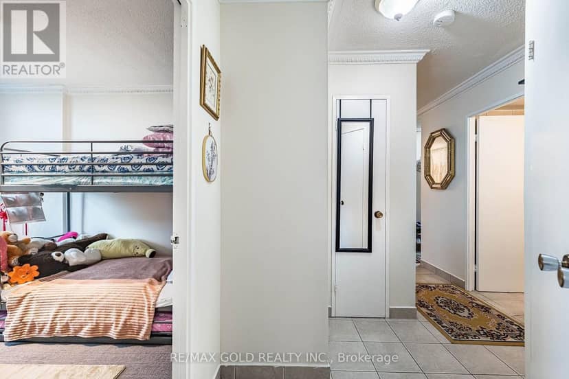 807 - 345 Driftwood Avenue — photo 21 of 26