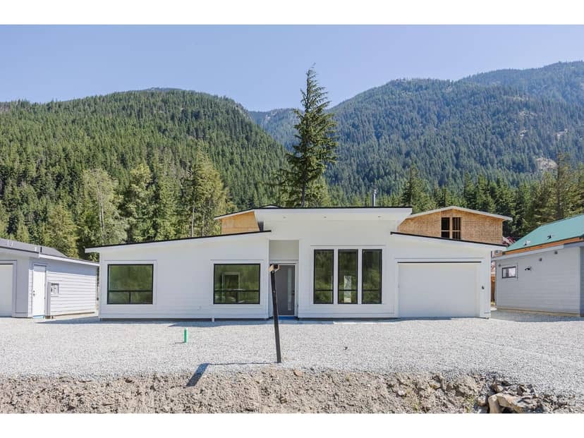 HG 187 71358 GROVE PLACE, Hope, Hope
