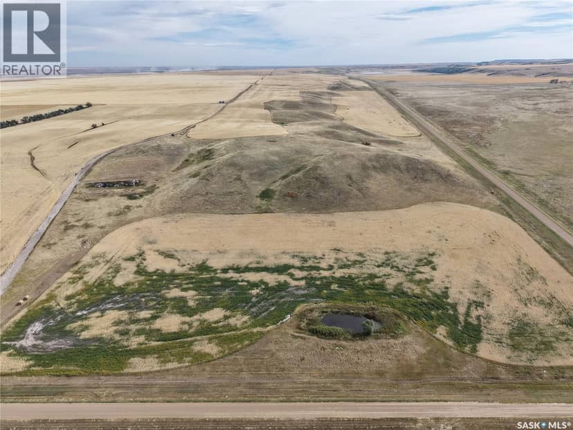 531.43 Acres Mixed Use Land Near Willow Bunch — photo 11 of 30