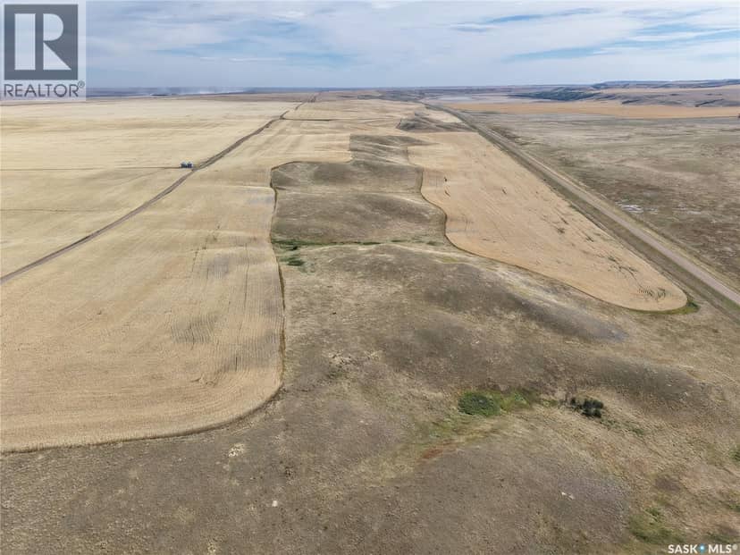 531.43 Acres Mixed Use Land Near Willow Bunch — photo 13 of 30
