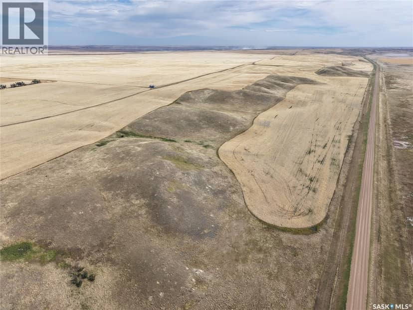 531.43 Acres Mixed Use Land Near Willow Bunch — photo 14 of 30