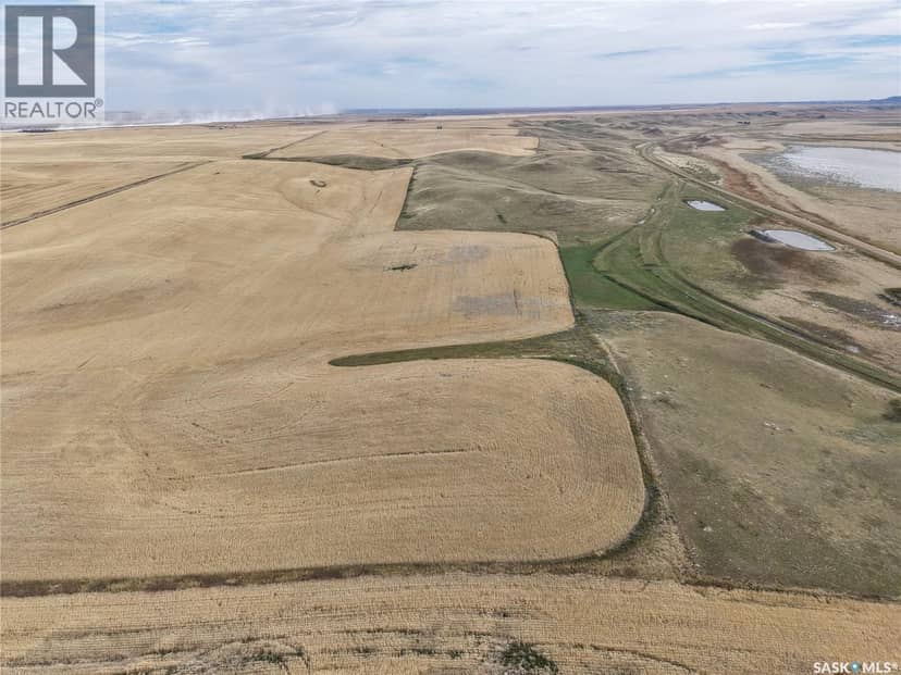 531.43 Acres Mixed Use Land Near Willow Bunch — photo 23 of 30