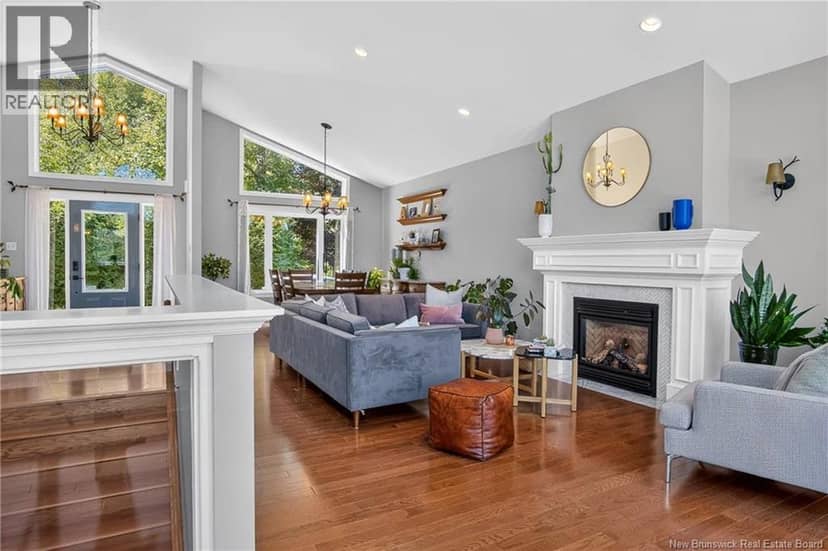 200 Inglewood Drive — photo 11 of 40