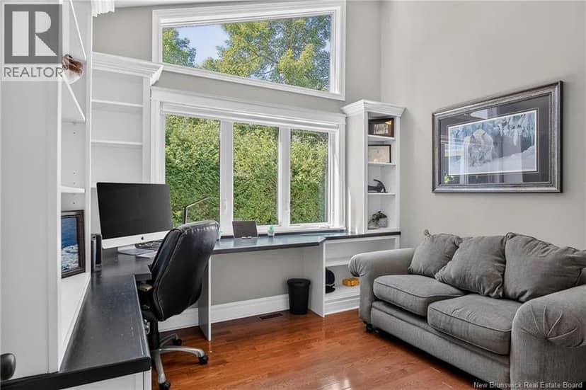 200 Inglewood Drive — photo 23 of 40