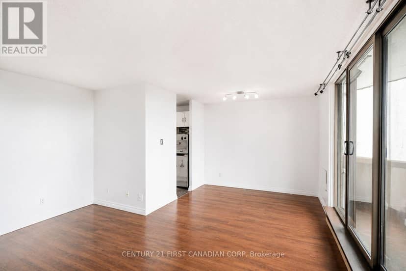 507 - 1103 Jalna Boulevard — photo 3 of 15