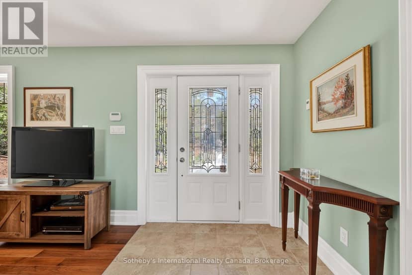1036 River Road E — photo 9 of 40