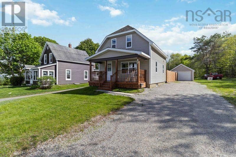 57 St Phillips Street — photo 1 of 14