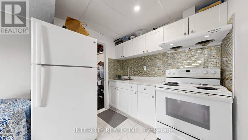 142 - 21 Livonia Place — photo 38 of 40