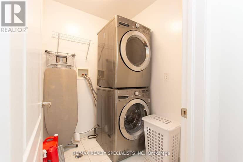 929 Philbrook Drive — photo 36 of 40