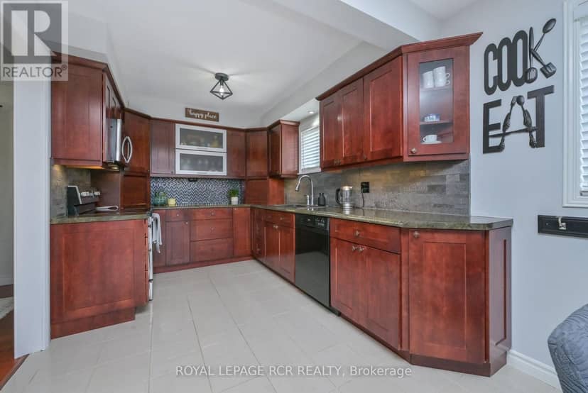 45 Fieldgate Drive — photo 7 of 40
