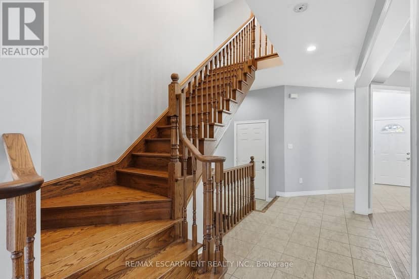 84 Deerborn Drive — photo 20 of 40