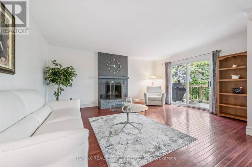21 Tinatawa Court — photo 10 of 40