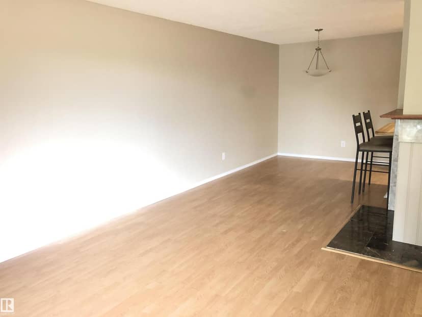 #68 1503 Mill Woods Rd E NW, Edmonton, photo 2