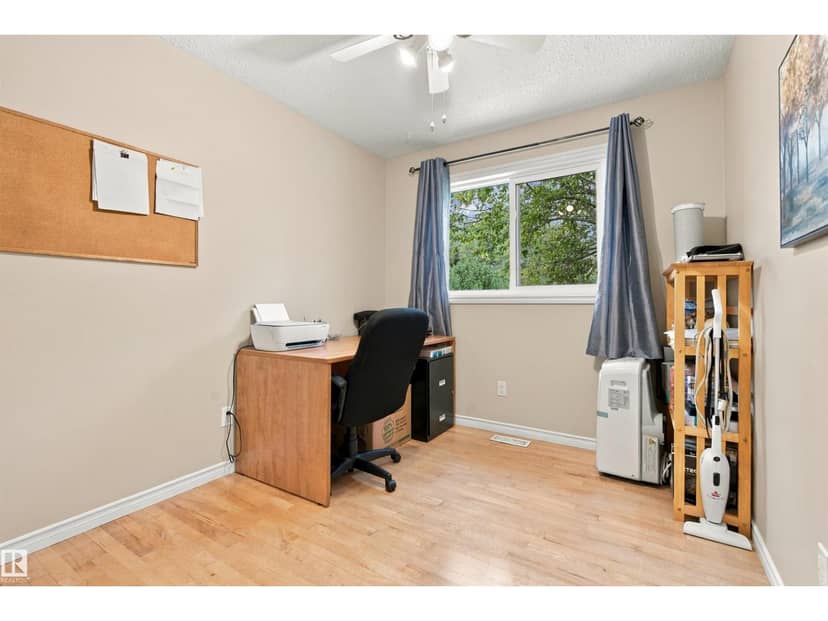 4007 50A AV — photo 18 of 36