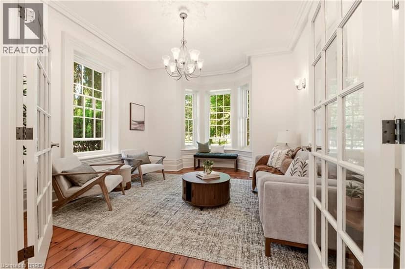25 DUNBAR Street — photo 5 of 40