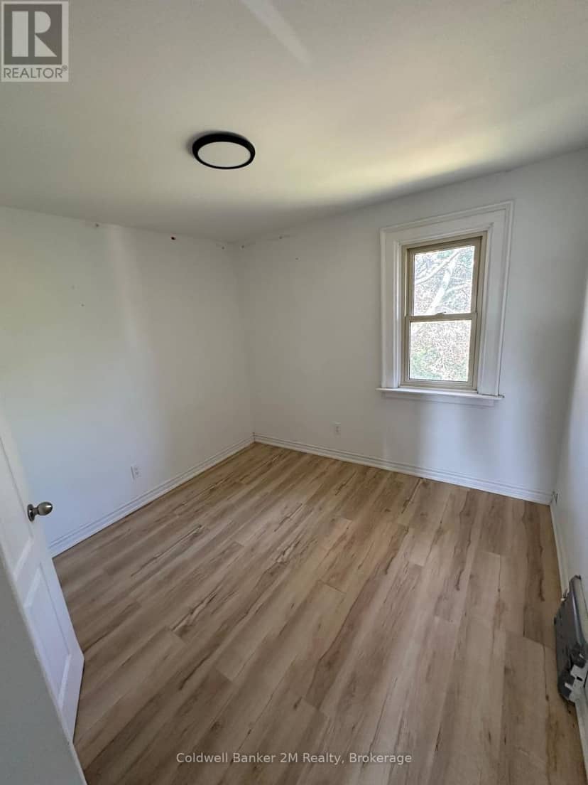 386 Pine Avenue — photo 10 of 19