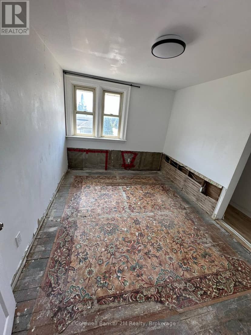 386 Pine Avenue — photo 12 of 19