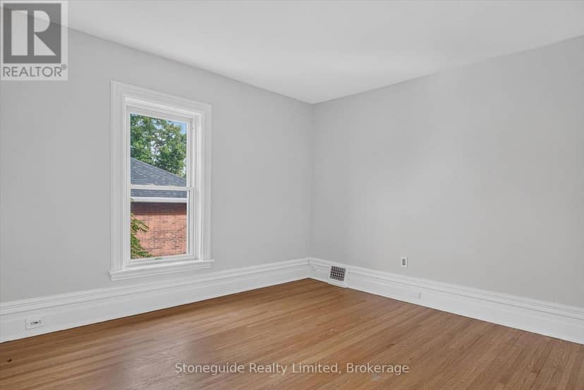 540 Charlotte Street — photo 14 of 40