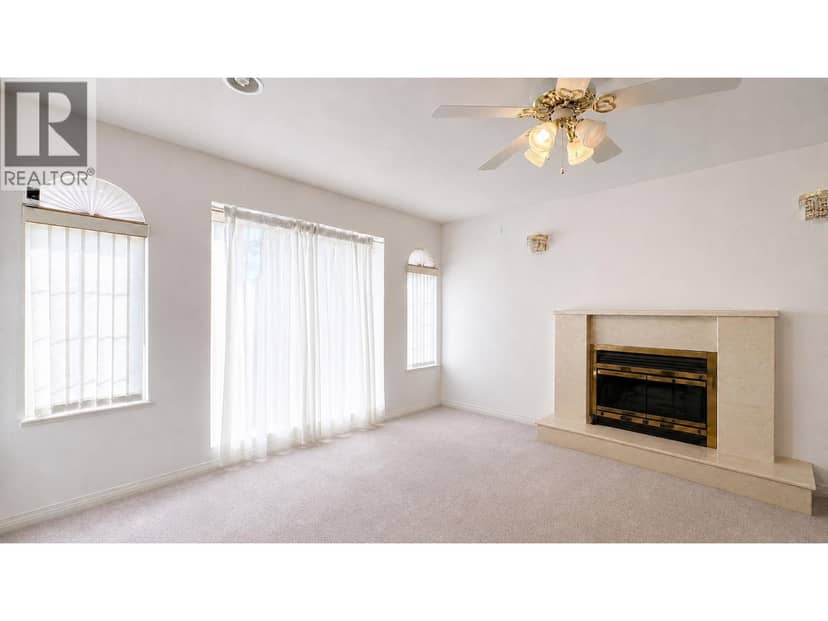 3211 Queens Avenue, Vancouver, photo 2
