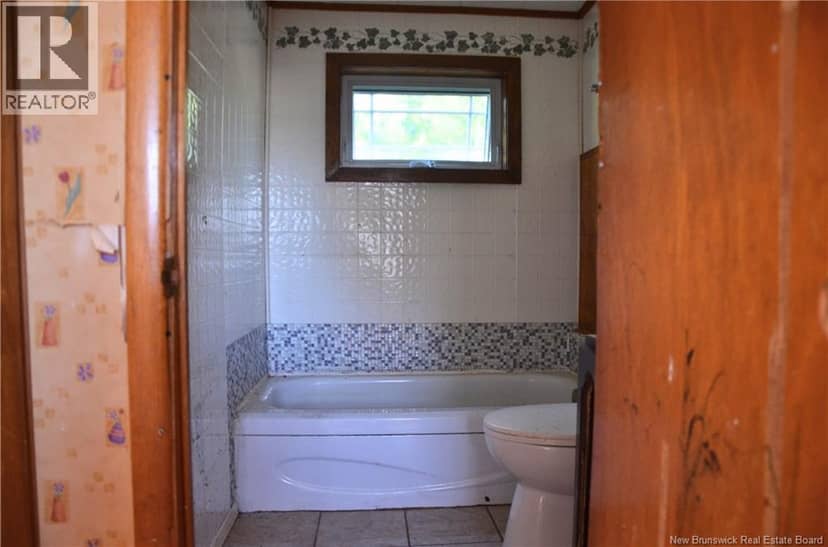 20 Riverside Drive — photo 13 of 17