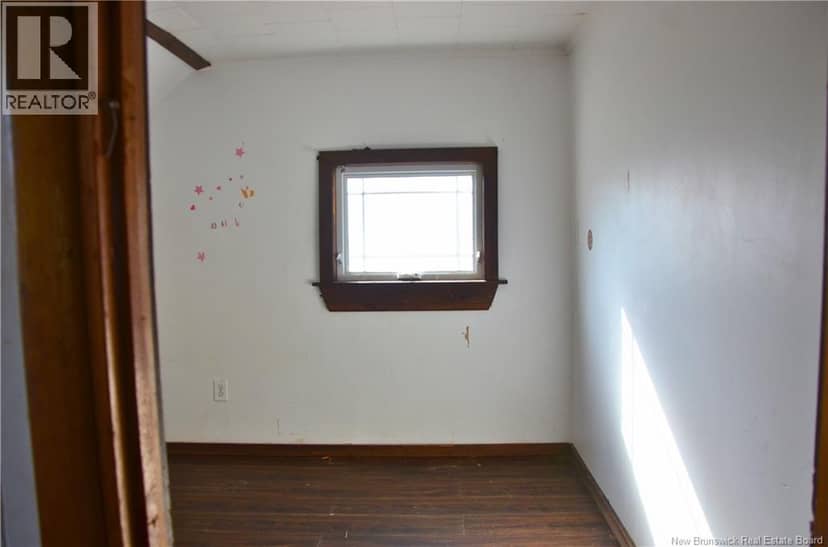 20 Riverside Drive — photo 12 of 17
