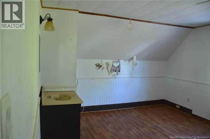 20 Riverside Drive — photo 14 of 17