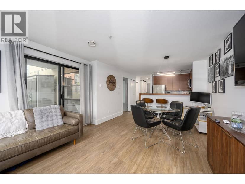 204 124 W 3rd Street, North Vancouver, photo 8